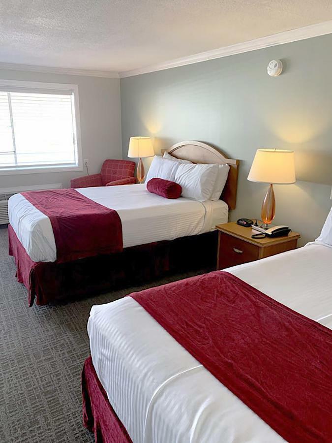 Town N Country Family Resort West Yarmouth Esterno foto